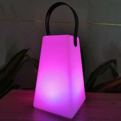 Lámpara LED portátil recargable Control inalámbrico Colorido para acampar