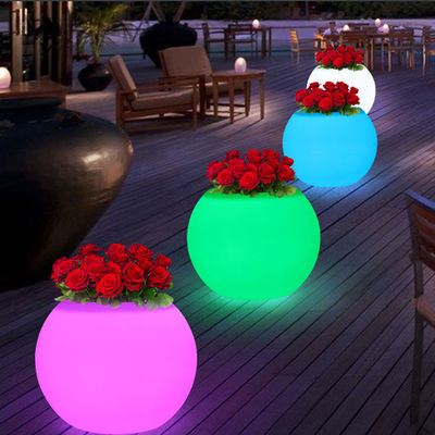 CE/ROHS 16 colores cambiantes macetas de flores brillantes de forma redonda PE recubierto para la decoración