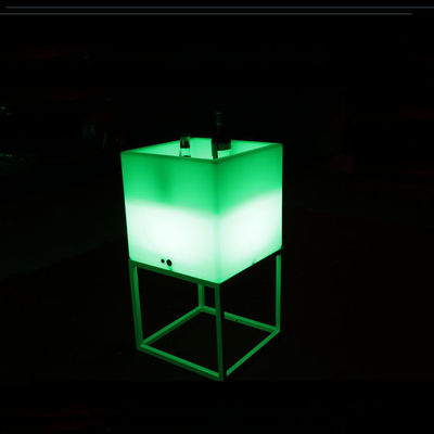 Fuera de la luz a prueba de agua cubo de hielo cuadrado con soporte de metal