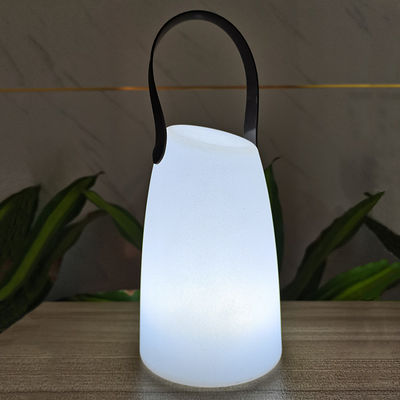 Lámpara LED portátil de plástico con mando a distancia inalámbrico para jardín