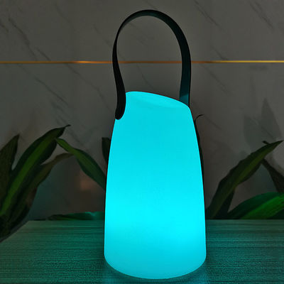 Lámpara LED portátil de plástico con mando a distancia inalámbrico para jardín