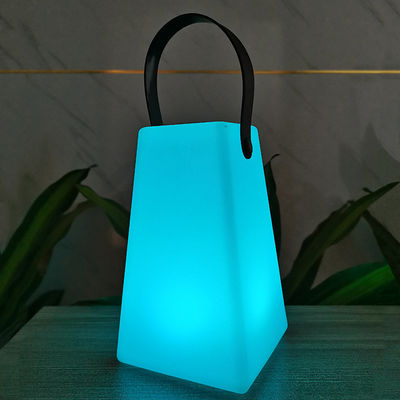 Lámpara de jardín a prueba de agua de plástico LED con control remoto
