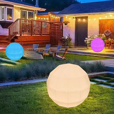 Fuera PE Plástico Luz de bola brillante Recargable poliedro Esfera luminosa Forma