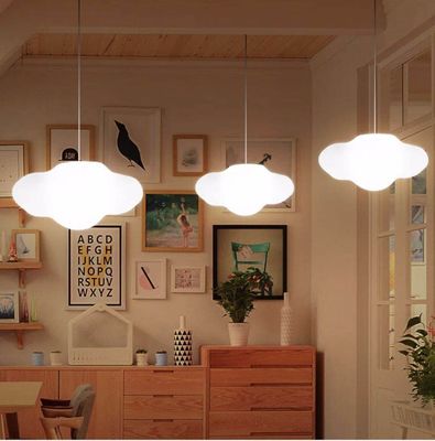 Lustrero de nubes creativo Lustrero de nubes nórdico para habitación de niños y hotel