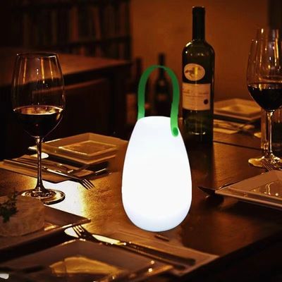 2700K CCT lámpara portátil de plástico LED recargable para restaurante
