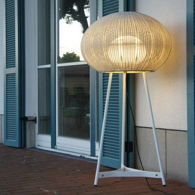 Lámpara de suelo de rotín para exteriores IP44 impermeable para decoración de hoteles