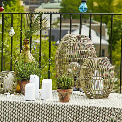 Ip44 LED Rattan Sombra de lámpara de pie para piscina de jardín