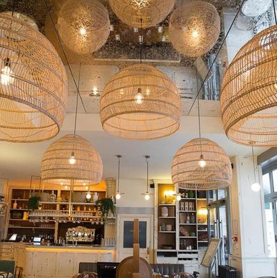 Lámpara de candelabro colgante de ratán redondo moderno para iluminación interior de restaurantes
