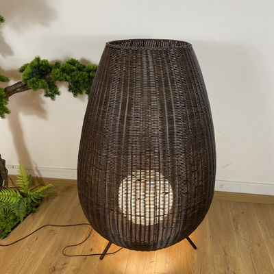 Lámpara de piso de ratán de lujo personalizada, luz de piso de vícara creativa para interiores