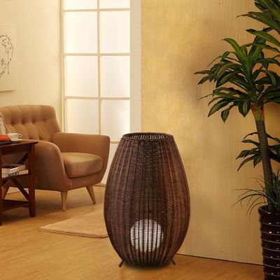 Lámpara de piso de ratán de lujo personalizada, luz de piso de vícara creativa para interiores