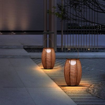 Lámpara de suelo de sombreado de ratán exterior con energía solar IP65 a prueba de agua