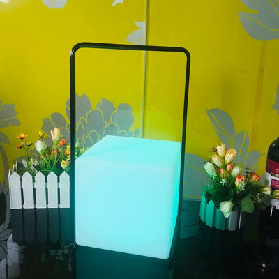 Luz de lámpara LED portátil decorativa IP65 resistente al agua 16 colores cambiantes