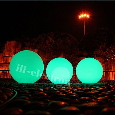 Lámparas de bolas flotantes de piscina recargables IP65 a prueba de agua