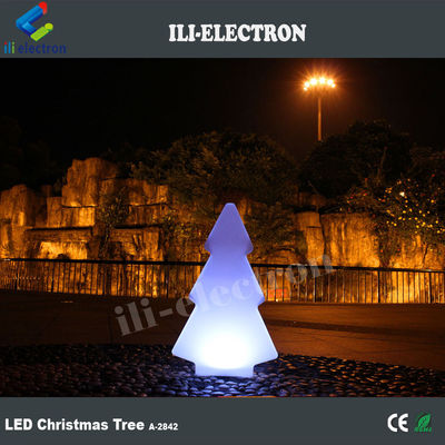 luz exterior de luz LED en forma de árbol de Navidad para las vacaciones