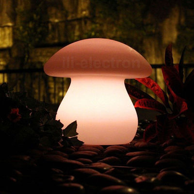 Popular decoración de mesa con forma de hongo