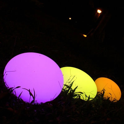 Luz de bola multicolor de decoración LED