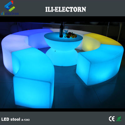 Muebles de led recargables con cambio de color con asientos de banco curvos
