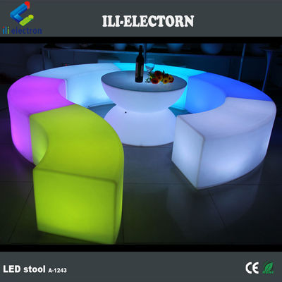 Muebles de led recargables con cambio de color con asientos de banco curvos