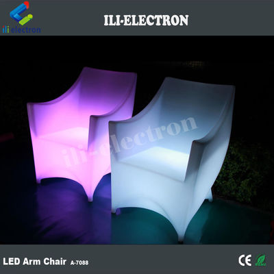 Silla de muebles iluminada con LED de plástico PE RGB con batería de litio recargable