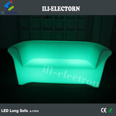 Muebles de plástico de color cambiante LED sofá largo brillante