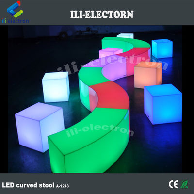 Muebles al aire libre iluminados silla curva de serpiente brillante
