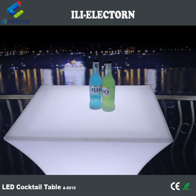 Ventas calientes Eventos de fiestas modernas y bar Remoto usado que cambia de color Decorativo LED Cuadrado Mesa de cóctel