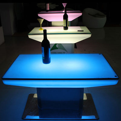 Tablas de bar con base de acero inoxidable para exteriores con techo alto