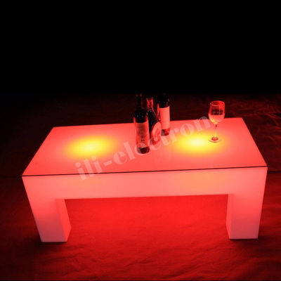 mesa de jardín iluminada con led