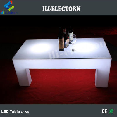 mesa de jardín iluminada con led