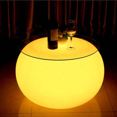 Moderna mesa de cóctel comercial iluminada con LED con batería de litio recargable