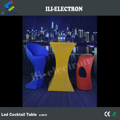 Muebles para exteriores de color naranja