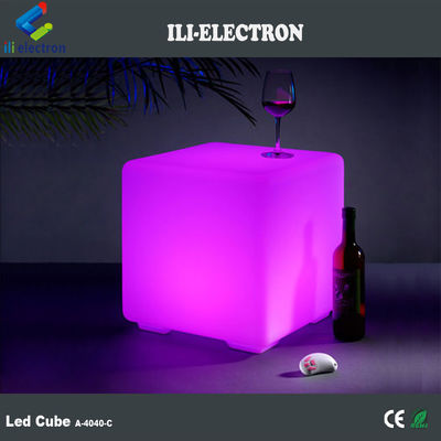 Silla de cubo LED de material PE para decoración de mesa de cubo LED