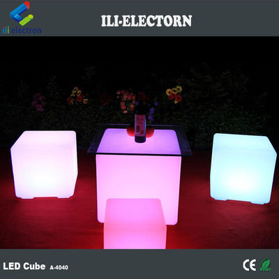 Muebles de patio de plástico con LED que cambian de color