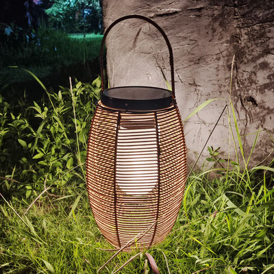 Lámparas solares tejidas de rotín al aire libre linterna a prueba de agua para jardín paisaje