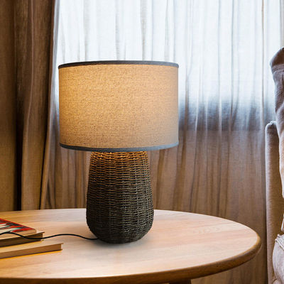 Lámpara de mesa de ratán sostenible, control de interruptor de luz de cama de ratán duradero