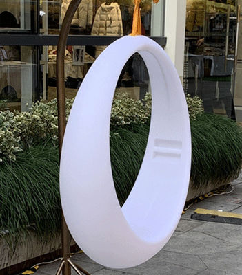Instalaciones de entretenimiento Columnas LED con marco colgante