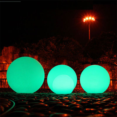 Luz de bolas de plástico PE de 16 colores con control remoto recargable