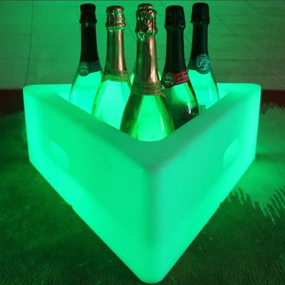 PE plástico triangular LED cubo de hielo 16 colores cambiante batería de litio recargable