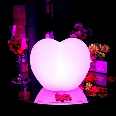 Decoraciones navideñas Plástico LED lámpara en forma de melocotón Control remoto