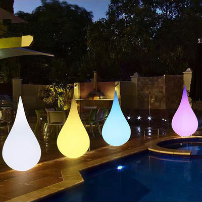 Lámpara de piso de plástico de aguas inalámbricas para exteriores para decoración de eventos