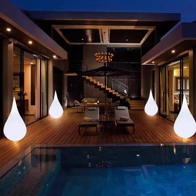 Lámpara de piso de plástico de aguas inalámbricas para exteriores para decoración de eventos