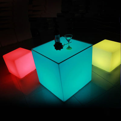 El espacio de iluminación de plástico LED Cubo de luz solución de iluminación perfecta