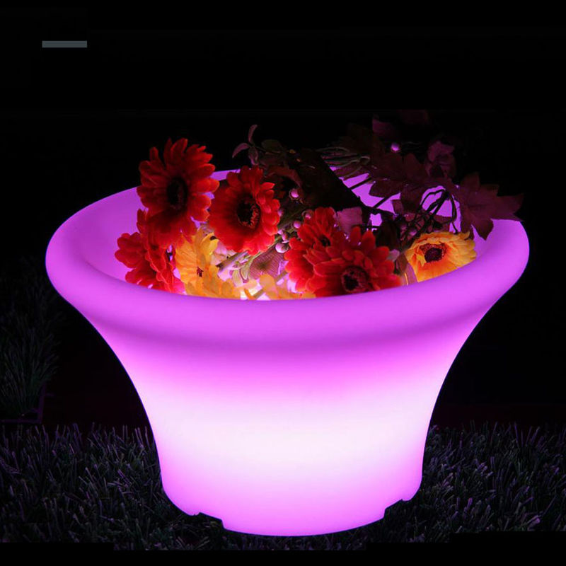 PE plástico 16 colores cambiantes decoración navideña luz LED florero control remoto multifuncional
