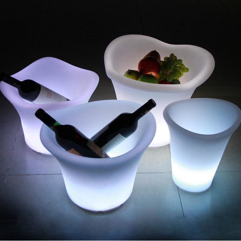 PE plástico LED cubo de hielo 16 colores cambiantes con batería de litio recargable