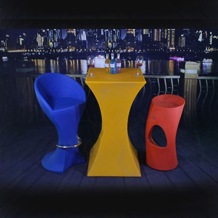Muebles para exteriores de color naranja