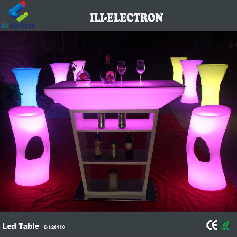 Mesa de cóctel LED de plástico PE con modos de iluminación de estroboscopo y alimentada por batería de litio recargable